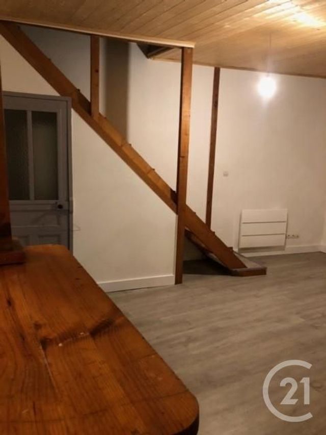 Appartement F2 à louer - 2 pièces - 37.0 m2 - CASTRES - 81 - MIDI-PYRENEES - Century 21 C.G.I.