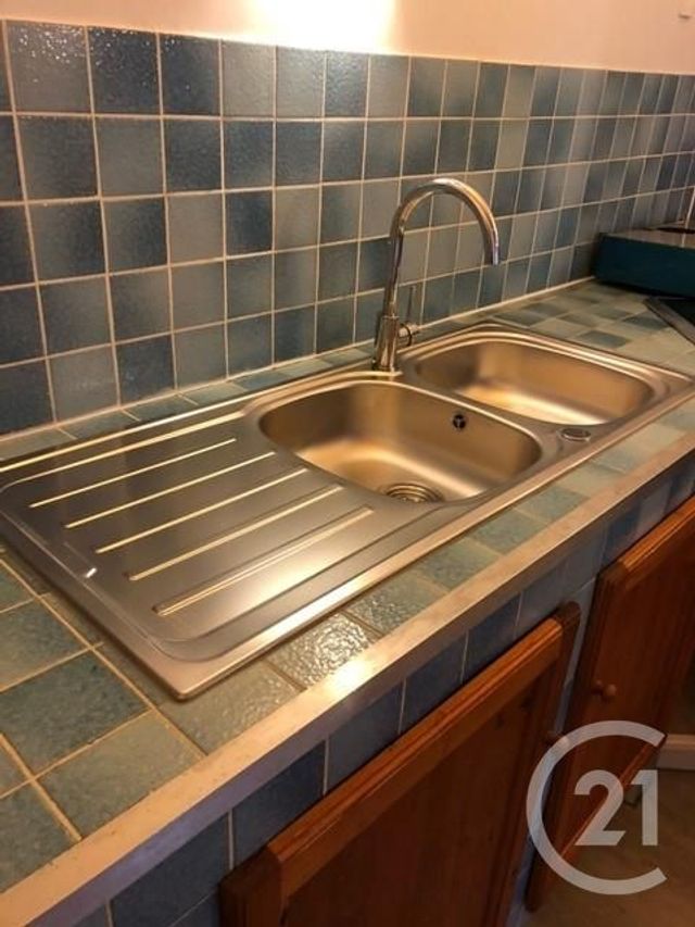 Appartement F2 à louer - 2 pièces - 37.0 m2 - CASTRES - 81 - MIDI-PYRENEES - Century 21 C.G.I.