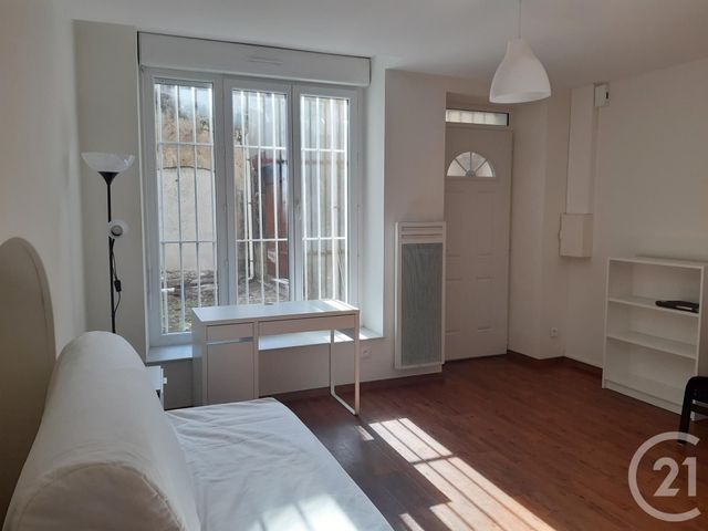 Appartement Studio à louer - 1 pièce - 25.0 m2 - CASTRES - 81 - MIDI-PYRENEES - Century 21 C.G.I.