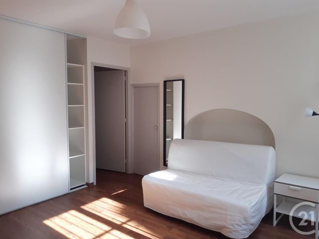Appartement Studio à louer - 1 pièce - 25.0 m2 - CASTRES - 81 - MIDI-PYRENEES - Century 21 C.G.I.