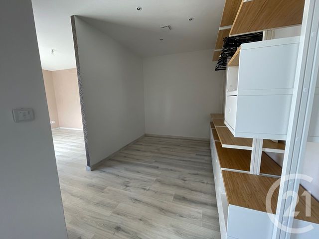 maison à louer - 3 pièces - 110.0 m2 - NOAILHAC - 81 - MIDI-PYRENEES - Century 21 C.G.I.