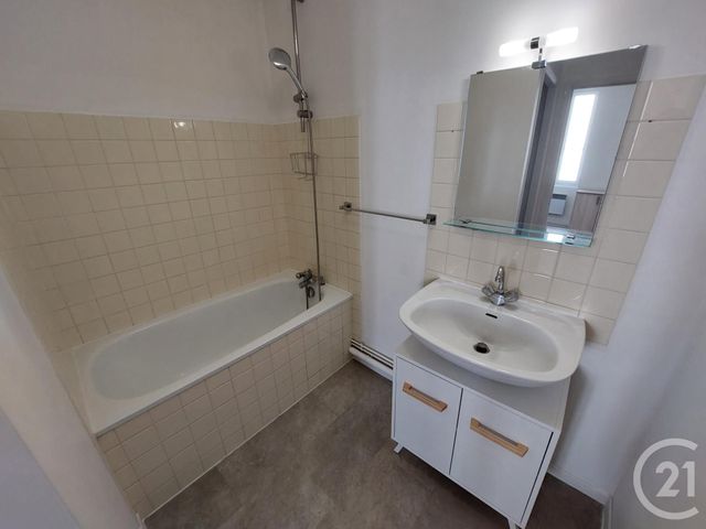 Appartement F1 à louer - 1 pièce - 24.6 m2 - CASTRES - 81 - MIDI-PYRENEES - Century 21 C.G.I.