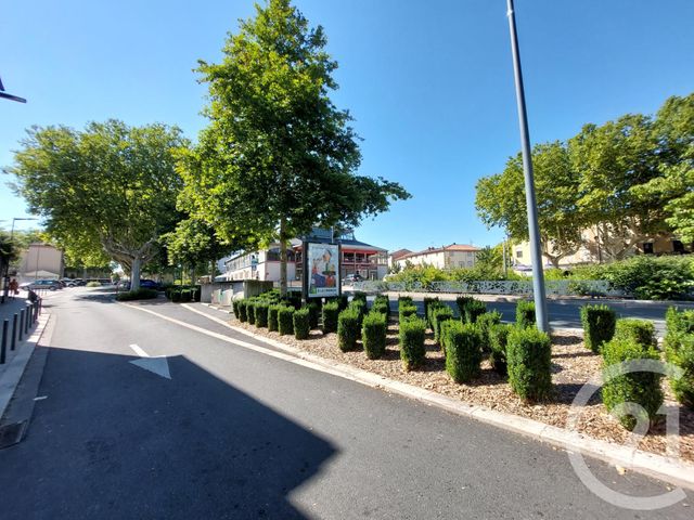 Appartement F1 à louer - 1 pièce - 24.6 m2 - CASTRES - 81 - MIDI-PYRENEES - Century 21 C.G.I.