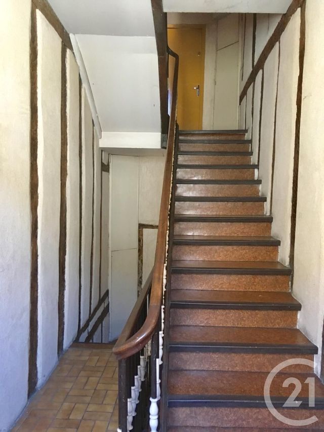 Appartement F1 à louer - 1 pièce - 24.6 m2 - CASTRES - 81 - MIDI-PYRENEES - Century 21 C.G.I.