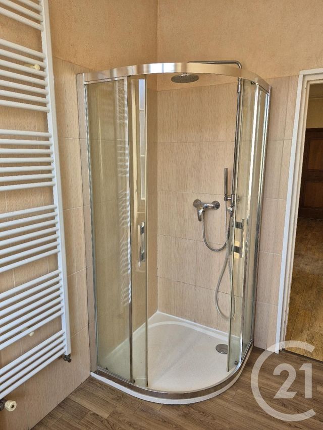 Appartement F3 à louer - 3 pièces - 70.0 m2 - CASTRES - 81 - MIDI-PYRENEES - Century 21 C.G.I.