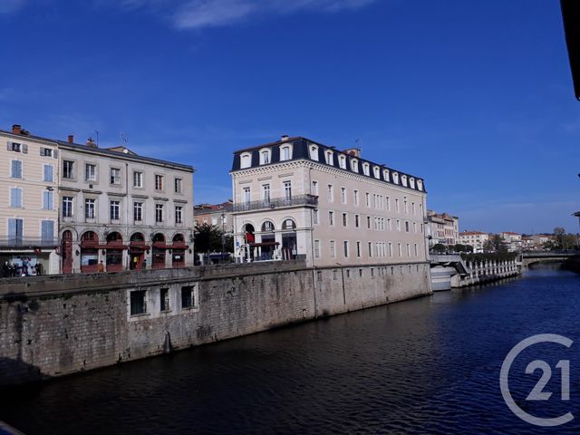 Appartement F2 à louer - 2 pièces - 40.0 m2 - CASTRES - 81 - MIDI-PYRENEES - Century 21 C.G.I.