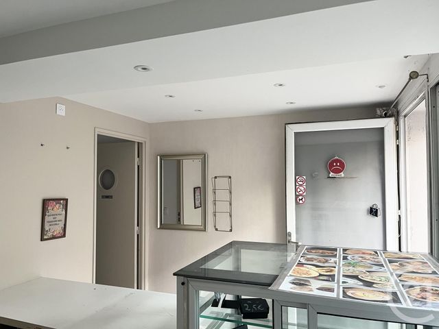 commerce à louer - 38.3 m2 - CASTRES - 81 - MIDI-PYRENEES - Century 21 C.G.I.