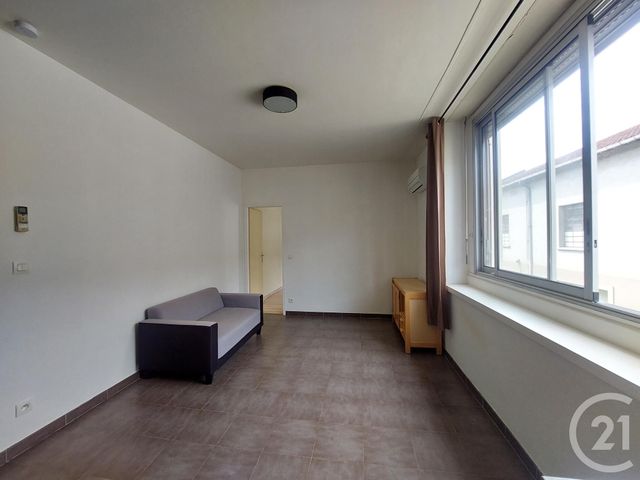 Appartement F2 à louer - 2 pièces - 40.0 m2 - MAZAMET - 81 - MIDI-PYRENEES - Century 21 C.G.I.