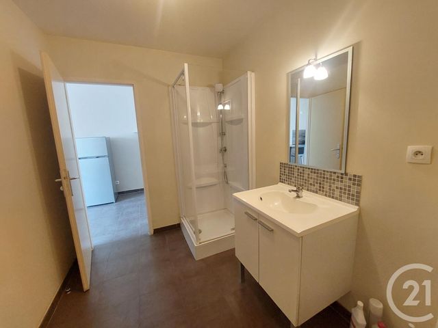 Appartement F2 à louer - 2 pièces - 40.0 m2 - MAZAMET - 81 - MIDI-PYRENEES - Century 21 C.G.I.