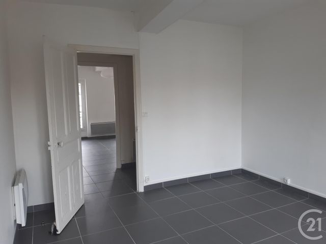 Appartement F4 à louer - 4 pièces - 90.92 m2 - CASTRES - 81 - MIDI-PYRENEES - Century 21 C.G.I.