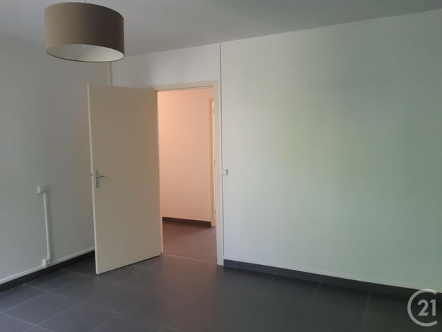 Appartement F4 à louer - 4 pièces - 90.92 m2 - CASTRES - 81 - MIDI-PYRENEES - Century 21 C.G.I.