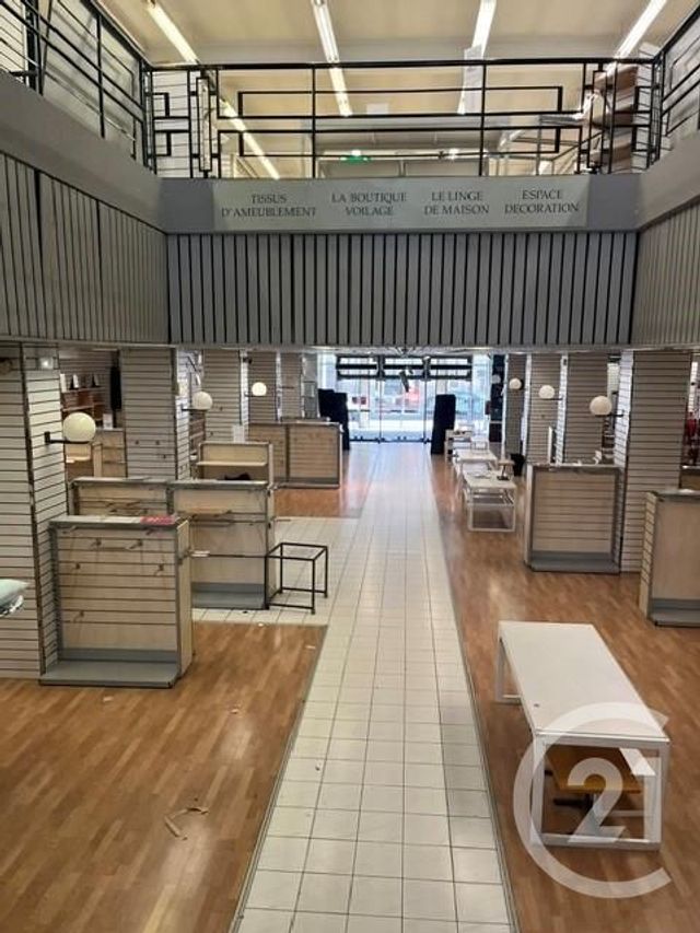 immeuble à vendre - 2300.0 m2 - CASTRES - 81 - MIDI-PYRENEES - Century 21 C.G.I.