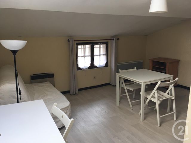 Appartement Studio à louer - 1 pièce - 25.0 m2 - CASTRES - 81 - MIDI-PYRENEES - Century 21 C.G.I.