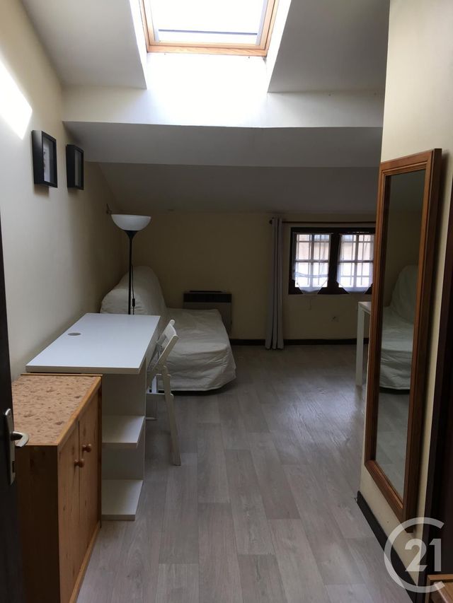 Appartement Studio à louer - 1 pièce - 25.0 m2 - CASTRES - 81 - MIDI-PYRENEES - Century 21 C.G.I.