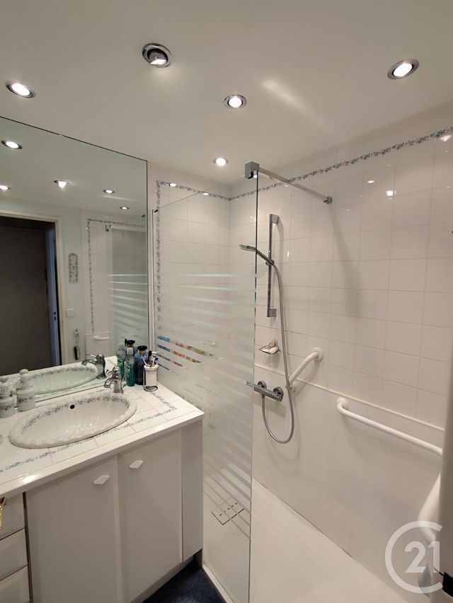 Appartement F5 à vendre - 5 pièces - 90.0 m2 - CASTRES - 81 - MIDI-PYRENEES - Century 21 C.G.I.