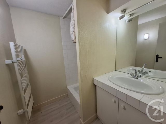 Appartement F4 à louer - 4 pièces - 150.51 m2 - CASTRES - 81 - MIDI-PYRENEES - Century 21 C.G.I.
