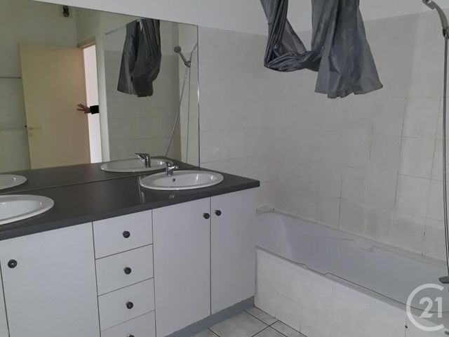 Appartement F3 à louer - 3 pièces - 76.0 m2 - CASTRES - 81 - MIDI-PYRENEES - Century 21 C.G.I.