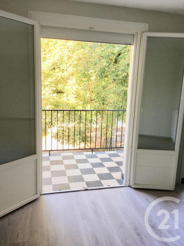 Appartement F4 à louer - 4 pièces - 89.28 m2 - CASTRES - 81 - MIDI-PYRENEES - Century 21 C.G.I.