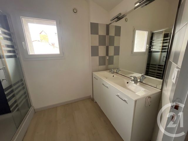 maison à louer - 5 pièces - 107.9 m2 - VIELMUR SUR AGOUT - 81 - MIDI-PYRENEES - Century 21 C.G.I.