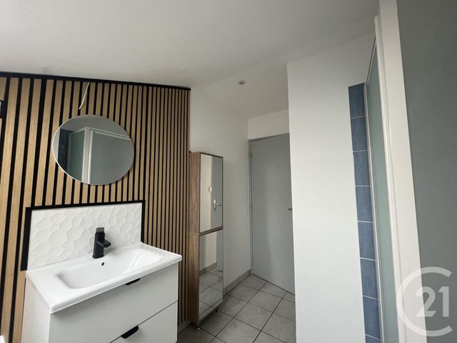 Appartement F2 à louer - 2 pièces - 92.38 m2 - CASTRES - 81 - MIDI-PYRENEES - Century 21 C.G.I.